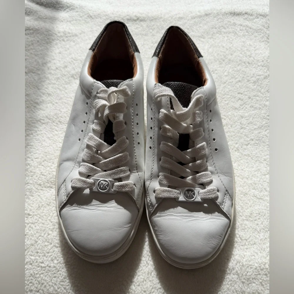 Michael Kors Irving White Leather Lace-Up Sneakers | 7 - Picture 5 of 8